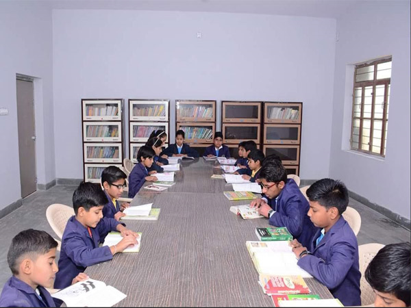 Loyal Public School Ratangarh Best Cbse School In Ratangarh Churu